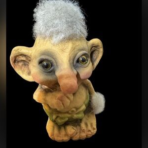 Ny Form Troll "Trollbaby" Sucking Thumb  #075 New with Tag  3.5" Tall Norwegian